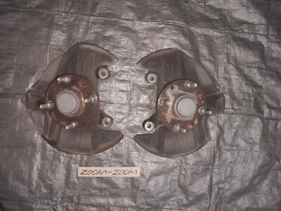 Buje delantero con husillo para conductor de pasajero Mazda Miata, par sin ABS 1999 2000 Foto 1 de 3