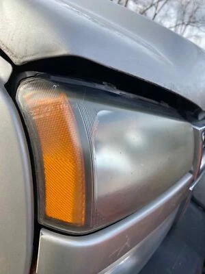 Conjunto de faros derechos usados se adapta a: Chevrolet Silverado 2500 2006 camioneta clásica Foto 1 de 4