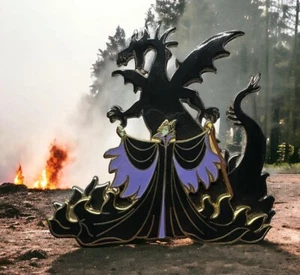 Disneyland - Maleficent & Dragon Boxed Pin - Diva Event Gift (LE 500) - Picture 1 of 3
