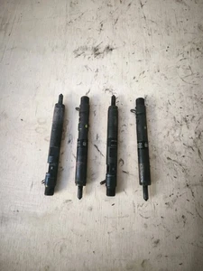 INIETTORI CARBURANTE EJBR05102D RENAULT 8200421359 DIESEL - Foto 1 di 4