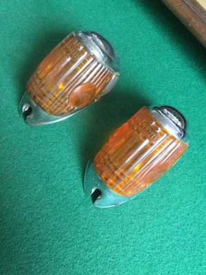 ORIGINAL HELLA Mercedes Benz Ponton 120 180 190 220 - Blinker - Image 1 of 4