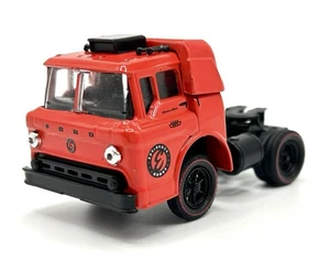 M2 MACHINES 1970 FORD C950 LOOSE - Picture 1 of 4