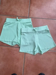 Primark Girls Knitted Shorts Lime Green Age 6-7 - Picture 1 of 6