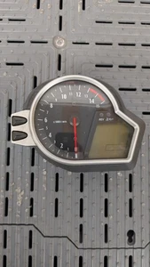 2008-2012 Honda CBR1000RR Fireblade - Speedometer (16,000 - 18,00 Miles) - Picture 1 of 3