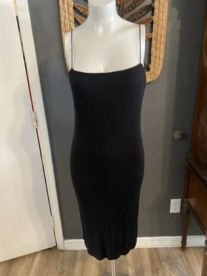 Vestido Midi Negro Sin Mangas Correa de Espagueti Grande Acanalado Tejido LBD Escote Cuadrado Foto 1 de 3