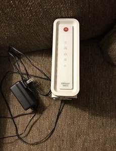 Motorola ARRIS SURFboard SB6141 DOCSIS 3.0 High-Speed Cable Modem w/ AC Cable - Picture 1 of 1