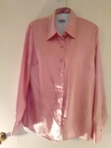 KAREN SCOTT Blouse Long Sleeves W/Cuffs Button Down Front Shoulder Pads Small - Picture 1 of 3