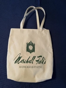 Nuevo con etiquetas Bolso de Mano Marshall Fields "As Chicago As It Gets" Icónico Reloj de Lona - Imagen 1 de 7