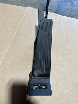 Infiniti G37 2008 2012 pedal de gasolina OEM Foto 1 de 3