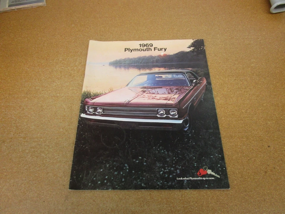 Folleto de ventas original 1969 Plymouth Fury VIP Sport III II BIG 32 páginas literatura Foto 1 de 1