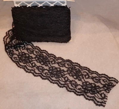 Encaje/ajuste negro de 5 yardas x 6" de ancho Foto 1 de 4