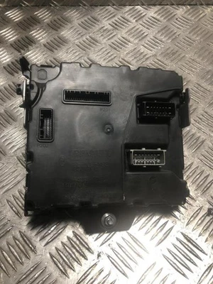 Boitier BSI RENAULT KANGOO 2 PHASE 2 284B19348R - Photo 1/3