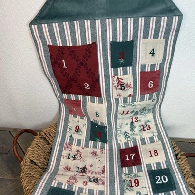 POTTERY BARN KIDS CHRIS LOVES JULIA ADVENT CALENDAR, 16" x 44" HOLIDAY CHRISTMAS - Image 1 of 4