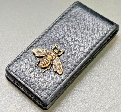 GUCCI Clip para Dinero de Abeja Cuero Negro Dorado Logo de Abeja Usado Buen Estado Foto 1 de 4