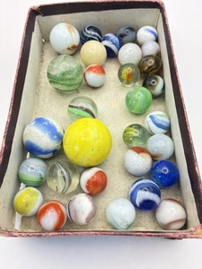 31 Vintage Collectible Marbles Different Sizes 3cm - 1.4 Cm Vintage Condition  - Picture 1 of 18