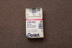 Pentel C505-2B 0,5 mm 2B plomb super Hi-Polymère, boîte de 12 tubes - Photo 1/6