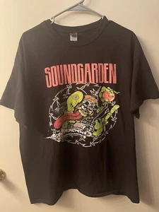 Soundgarden Shirt Badmotorfinger  90's Seattle Grunge Rock Chris Cornell Nirvana - Picture 1 of 3