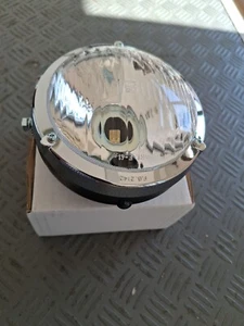 F106 FARO PROIETTORE COMPLETO CICLOMOTORI D'EPOCA UNIVERSALE - Foto 1 di 4