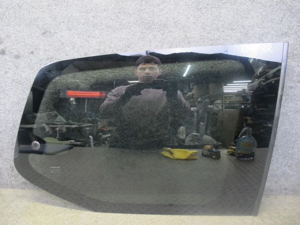 Lexus UZJ120L GX470 2003-2009 cuarto trasero derecho cristal ventana Foto 1 de 4