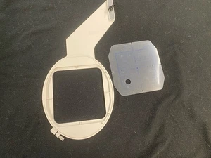 Janome Embroidery Hoop SQ 14 with template (compatible with Horizon models) - Picture 1 of 1