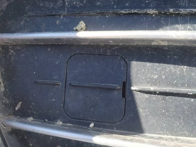 Peugeot 407 2006 Tow Hook Cover (bumper towing cap) - FRONT used,  FR2096401-12 - Image 1 of 4