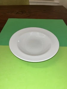 Williams-Sonoma Brasserie White Wide Rim Soup Bowl EUC  - Picture 1 of 3