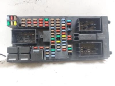 519051718 SCATOLA FUSIBILI LAND ROVER RANGE ROVER SPORT (L320) 4WD 2.7 TD 24V AU - Immagine 1 di 4