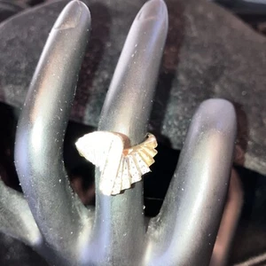 Ladies 14k Yellow Gold &’Diamond Cocktail Ring 6 1/2 - Picture 1 of 4
