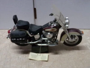 FRANKLIN MINT HARLEY DAVIDSON SOFTAIL MOTORCYCLE 1/10 SCALE - Picture 1 of 6