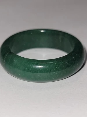 Anillo de jadeíta natural genuino verde vibrante talla 8 banda joyería distintiva  Foto 1 de 4
