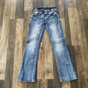 Pantalones de mezclilla para mujer Miss Me talla W25 L30 tiro medio bordados azules - Imagen 1 de 14