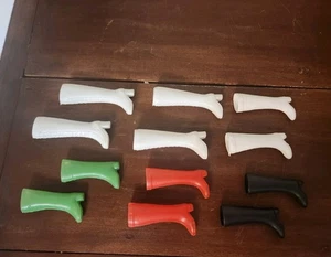 Gruppo di stivali per bambole Barbie vintage - bianchi, neri e verdi - Foto 1 di 5