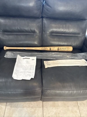 Brian Wilson “fear the beard “2010 World Series signed bat 69/100 - Image 1 of 4