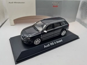 Minichamps 1:43 #501. 05.092.33 Audi RS4 Avant Audi Collection con scatola originale - Foto 1 di 9