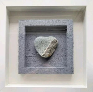 Sea Pebble Framed Picture Handmade - Picture 1 of 2
