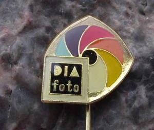 Antique DIA Foto Diafoto Color Wheel Photographic Film Scanners Camera Pin Badge - Picture 1 of 2