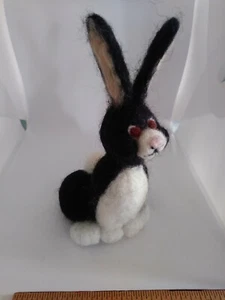 Nadelfilz Hase Kaninchen Tier Wolle Faser Kunst - Geschenk - Neu - EICHE - Handarbeit - Bild 1 von 6