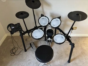 Drum Kit Roland TD-07KV Electronic Great Condition Kick Pedal Throne Headphones - Picture 1 of 15