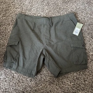 Goodfellow & Co Mens Green Elastic Waist Cargo Shorts L NWT $28 - Picture 1 of 7