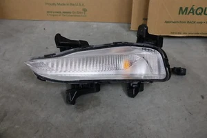 2019-2020 Kia Optima Left Driver Turn Signal Light Lamp Halogen 92303-D5 OEM - Picture 1 of 10