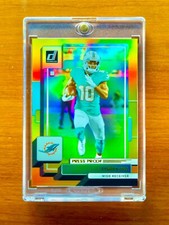 Tyreek Hill RARE GOLD REFRACTOR INVESTMENT CARD SSP PANINI DOLPHINS MVP MINT