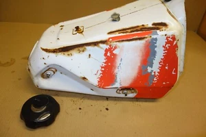 Honda CRM250R CRM 250 CRM250 MK2 1991 fuel tank reservoir damaged - Picture 1 of 10