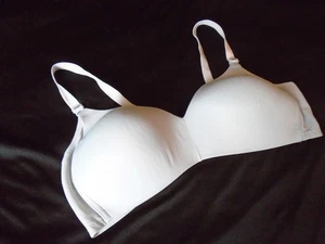 40B Light Blue Nylon Wireless WARNER'S No Side Effects T-Shirt Bra RM3481A 40B - Picture 1 of 5
