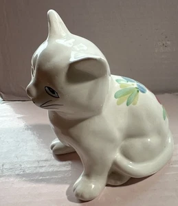 Estatuilla Gatito Gato Blanco Gato Flor en Espalda Cerámica Porcelana Pintada a Mano - Imagen 1 de 8