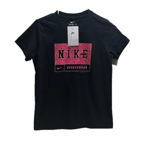 Nike T-Shirt Youth Size Large Black Sportswear Pink Swoosh Logo Short Sleeve NEW - Picture 1 of 7