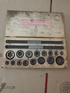 MAC  Tools USA  18pc Rethreading Die & File Set Kit in Original Wood Case - Picture 1 of 5