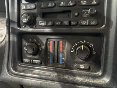 CONTROLADOR DE CALEFACCIÓN/AC Chevrolet Silverado 2500 Pickup 2003-2004  Foto 1 de 4