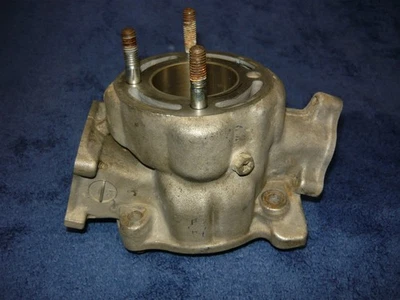 Honda CR85R CR85 CR 85 2003-2004 Stock OEM Motor Cilindro Barril Jarra 03 04 Foto 1 de 4