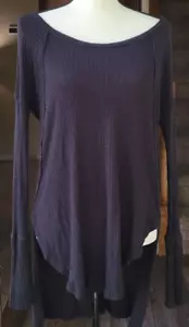 Free People Size S Black Oversized Scoop Neck Waffle Knit Long-Sleeve Top Boho - Picture 1 of 3