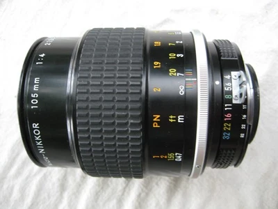 Nikon Nikkor 105mm f4 micro, objectif argentique, baïonnette Nikon F - Photo 1/4